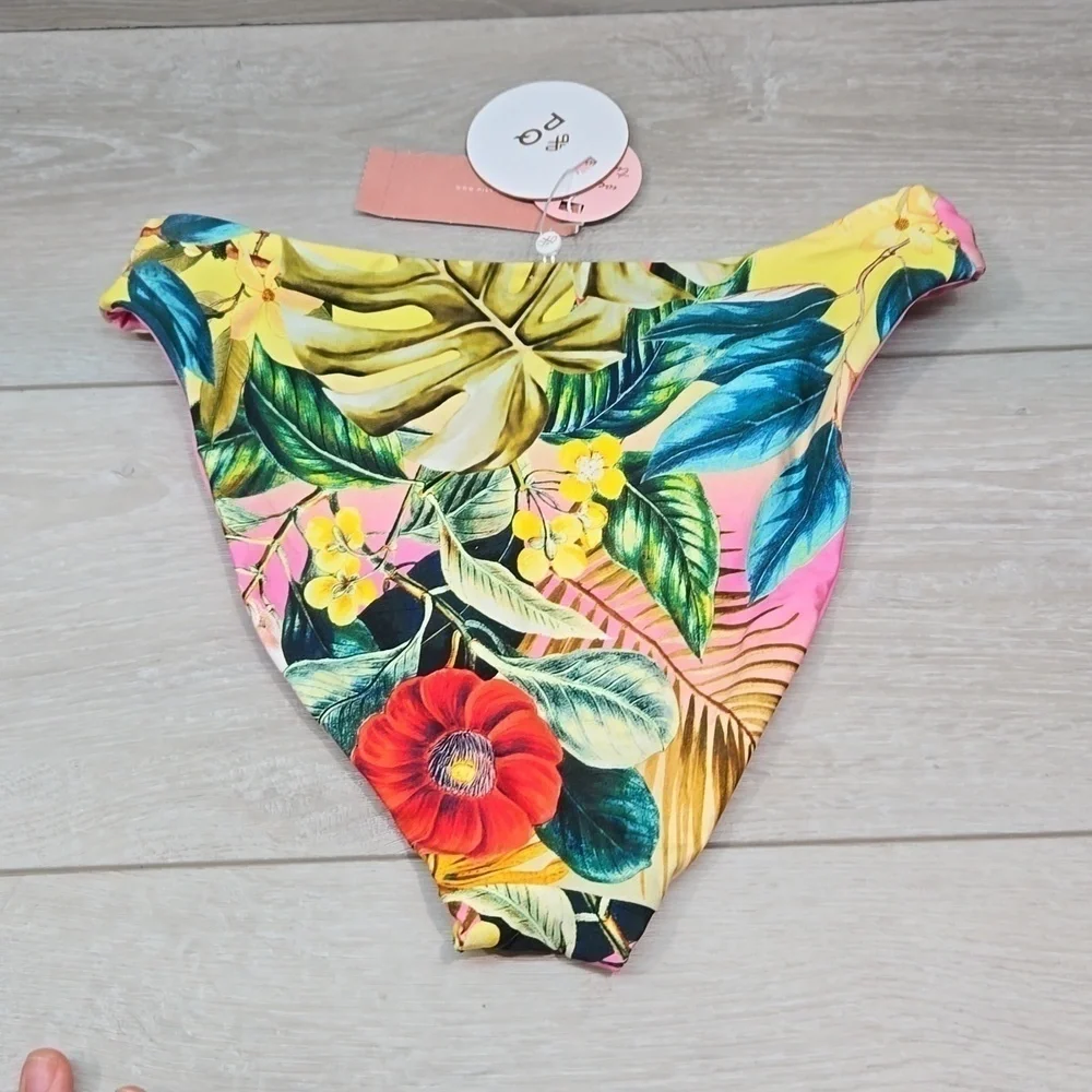 SoldNWT PQ Women OSS Reversible Knot bottom Swim sz S